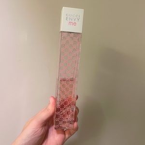 Gucci “Envy Me” eau de parfum